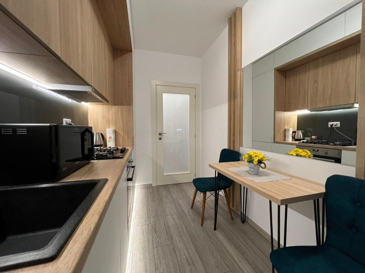 Perfect Host Palas Centru Lägenhet Iasi Exteriör bild