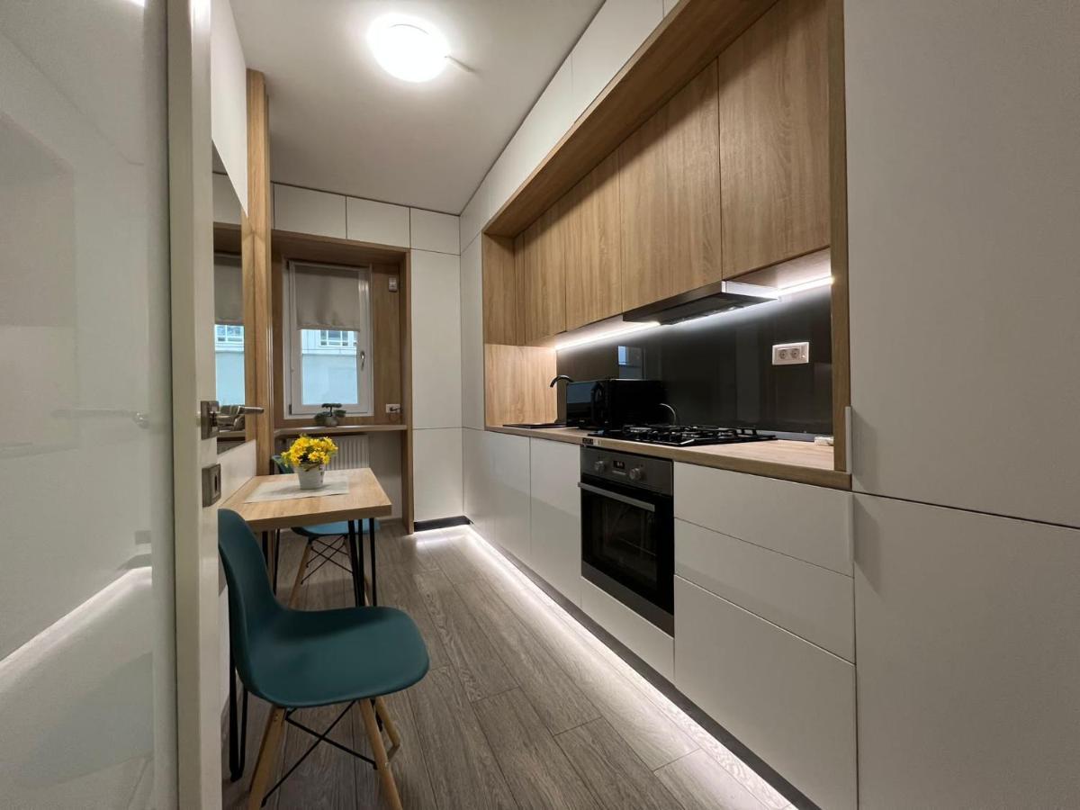 Perfect Host Palas Centru Lägenhet Iasi Exteriör bild