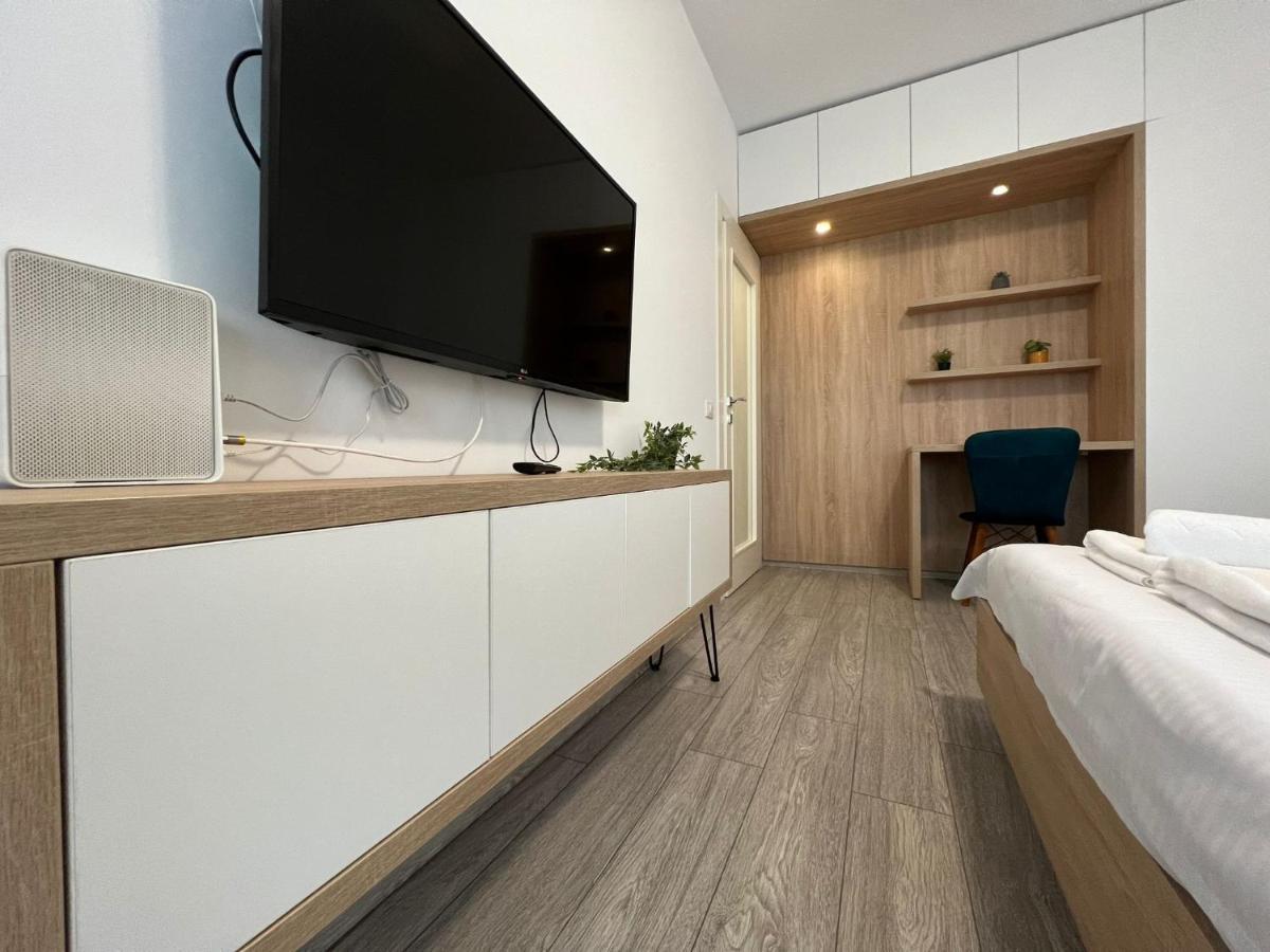 Perfect Host Palas Centru Lägenhet Iasi Exteriör bild