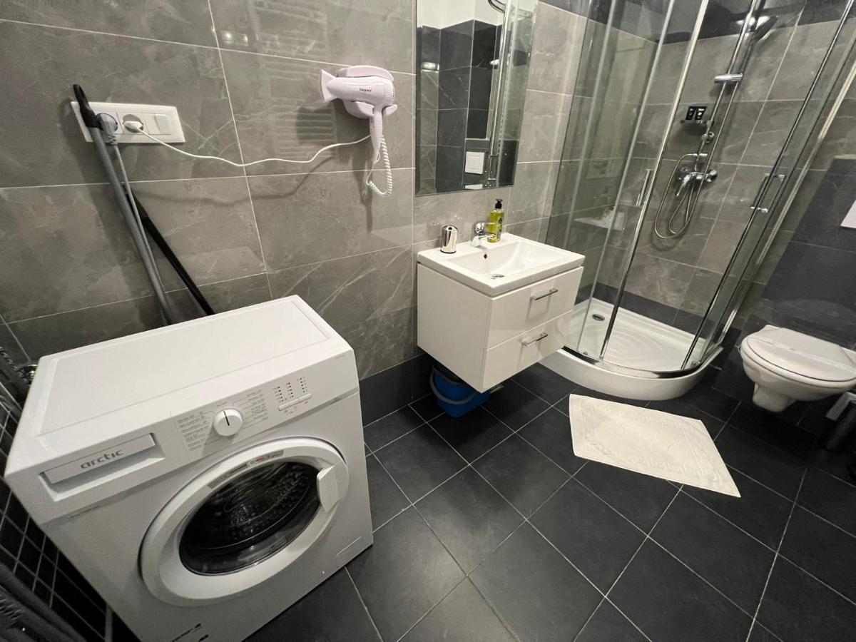 Perfect Host Palas Centru Lägenhet Iasi Exteriör bild